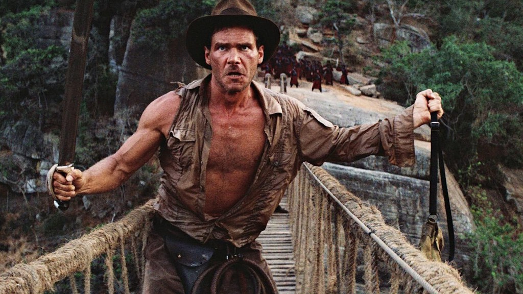 Si paras Indiana Jones y el Templo Maldito en el minuto 108:50 verás que el arqueólogo más famoso del mundo es básicamente inmortal Si paras Indiana Jones y el Templo Maldito en el minuto 108:50 verás que el arqueólogo más famoso del mundo es básicamente inmortal