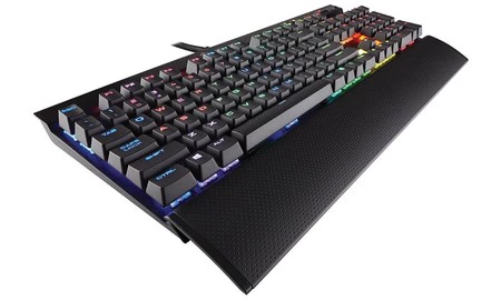 Con el Corsair K70 RGB Rapidfire podrás ser todo un campeón de los eSports por 179 euros 