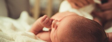 Sangrado vaginal en recién nacidas o 'falsa menstruación': ¿a qué se debe y qué debemos hacer?