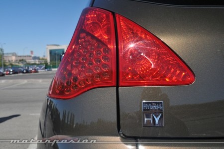 Peugeot 3008 HYbrid4