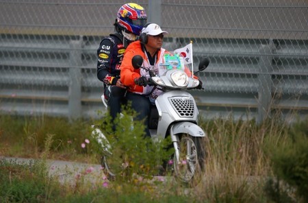 El contrato de Mark Webber le impide subirse al Porsche antes de 2014