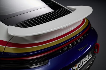 Porsche 911 Dakar alerón