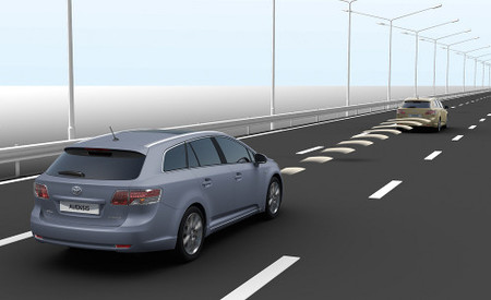 Toyota Avensis - Active Cruise Control