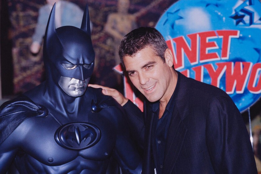 George Clooney guarda un peculiar recuerdo de su más criticada actuación: 