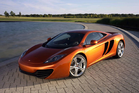 McLaren MP4-12C, datos e imágenes oficiales