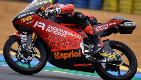 Gabriel Rodrigo aprovecha una tregua de la lluvia para liderar en Moto3 y Pedro Acosta irá a la Q1 tras dos caídas