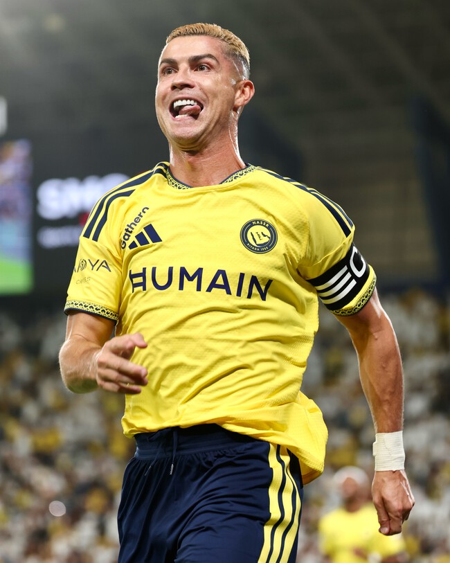 Cristiano Ronaldo 41 Anos Mi Primer Sueldo En El Sporting Fue De 50 Euros Y Mi Madre Recibio Una Llamada Porque Me Lo Gaste Todo En Chocolate