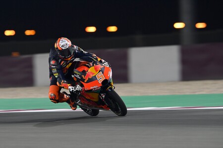 Jaume Masià saldrá desde la pole en Doha con siete pilotos de Moto3 sancionados por irresponsables