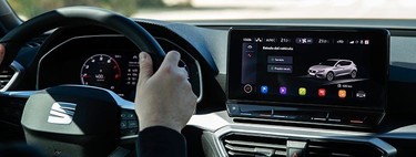Al volante del SEAT León 2021 sin salir de casa: ya puedes 'subirte' desde tu teléfono por realidad virtual