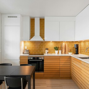 Organizamos (por fin) los muebles de la cocina y la despensa con estos cajones extraíbles de fácil instalación por menos de 24 euros