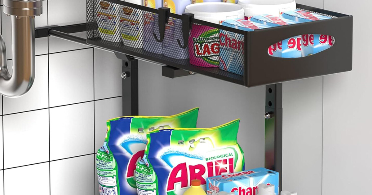 Este accesorio es el que necesitas en tu cocina para acabar con el desorden en el mueble bajo el fregadero