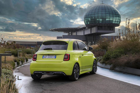 New Abarth 500e 40