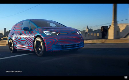 El Volkswagen ID.3 se deja ver con camuflaje: así luce este coche eléctrico, a punto de abrir prerreservas