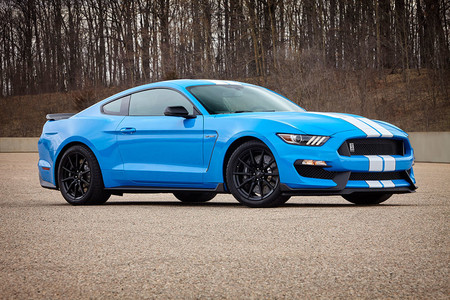 Demandan a Ford porque sus Mustang Shelby GT350 no galopan como deberían en circuito