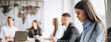 Tres cosas que hacen las personas emocionalmente inteligentes en el trabajo para afrontar retos y tener éxito