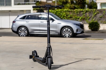 El patinete eléctrico de Mercedes-Benz está al caer y promete 25 km de autonomía, aunque aún no sabemos su precio