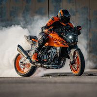 KTM no quiere salir de MotoGP porque la necesitan para "vender motos", pero dejan abierta la puerta. Se ahorrarían 46 millones de euros