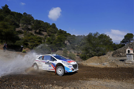 Craig Breen y Scott Martin dan su primer triunfo al Peugeot 208 T16 R5 en Grecia
