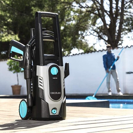 La "Kärcher Low Cost" de la empresa española Cecotec arrasa en Amazon: llévate esta limpiadora a presión por menos de 55 euros