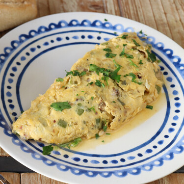 Esta tortilla de Martín Berasategui es fácil, rápida, de temporada y te apaña cualquier cena de verano