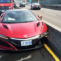 Dolorpasión: Una abeja causa el accidente de un Honda NSX
