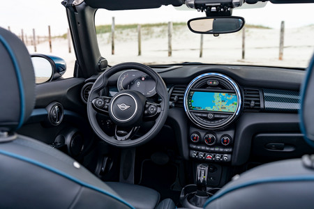 Mini Convertible Sidewalk 23