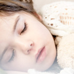 Cómo evoluciona el sueño de los niños a partir de los 2 años: claves para ayudarles a dormir bien