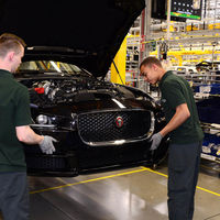 Jaguar Land Rover está obligada a recortar gastos y para ello prevé echar a la calle a 5.000 trabajadores 