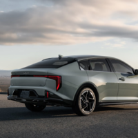 El Kia K4 2026 ya tiene precio en México: el rival más desafiante de Jetta y Sentra juega con el tiempo a su favor