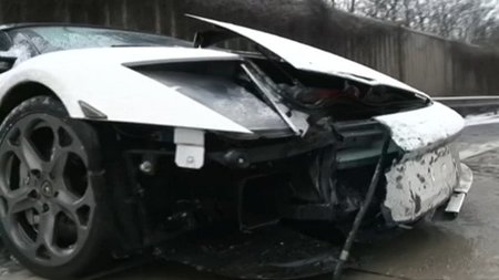 Lamborghini Murcielago Roadster accidentado en la nieve