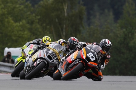 MotoGP República Checa 2012: Marc Márquez vuelve a ganar en una carrera bonita en Moto2