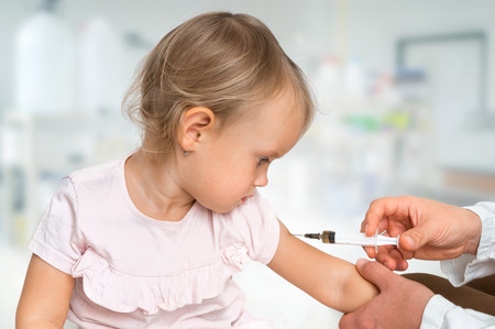 La Academia Americana de Pediatría pide a Facebook, Google y Pinterest que detengan la propagación de publicaciones antivacunas