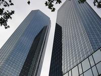 Deutsche Bank, JPMorgan y UBS, acusados de fraude en Italia