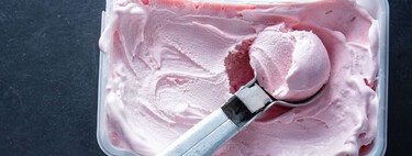 Cómo ablandar el helado duro como una piedra que acabas de sacar del congelador: cinco métodos rápidos sin arruinarlo 