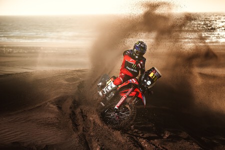 Nacho Cornejo se lleva la etapa; Skyler Howes, Toby Price y Kevin Benavides lucharán por el Dakar