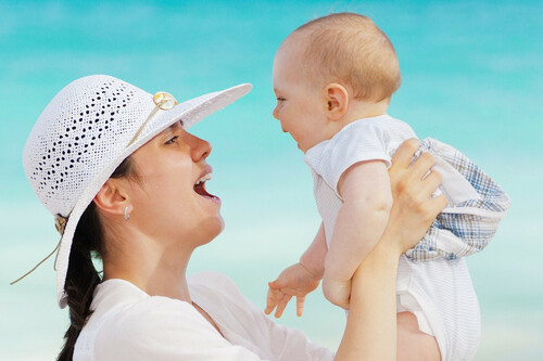 Las primeras vacaciones de verano de tu bebé: qué tener en cuenta para que sean inolvidables