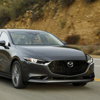 El Mazda 3 Sedán 2025 ya tiene precio en México: el modelo estrella de la marca ajusta sus versiones