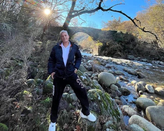 Alejandro Sanz Compro Una Finca De 32 Hectareas En Extremadura Y Sin Quererlo Contribuyo A Conservar Uno De Los Paisajes Mas Singulares De La Vera