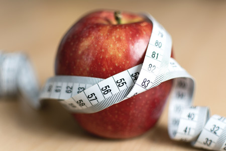 Todos los problemas de salud graves que pueden aparecer con las dietas milagro para adelgazar más famosas