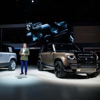 La UE insiste en que los fabricantes de coches reduzcan sus emisiones de CO₂ y pone a los SUV en el punto de mira