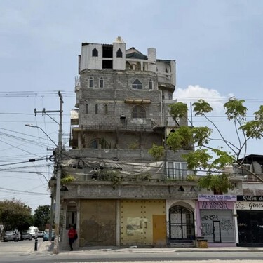 La estructura más infame de Latinoamérica es el "Castillo Dizney": una construcción que ahora se renueva para agregarle un nuevo piso
