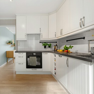 Barato, cómodo y funcional: así es el organizador giratorio perfecto para cocinas pequeñas y que aprovecha cualquier rincón 