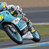 Un espectacular Joan Mir brilla en medio del caos de Moto3 en Le Mans