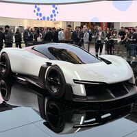 La Xiaomi del chollo ha muerto: su nueva era pasa por el lujo, los coches deportivos y competir en premium