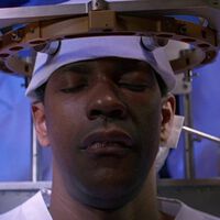 Denzel Washington explica por qué rechazó el papel que le ofreció James Cameron en la saga 'Terminator': "Sólo suda y está asustado"