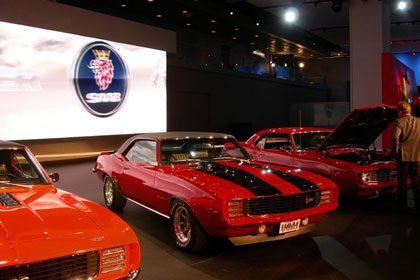 Camaros clásicos en la presentación del Camaro Concept