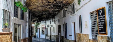 En España existe un pueblo escondido bajo una roca: es impresionante, casi nadie lo conoce y es uno de los más bonitos del país 