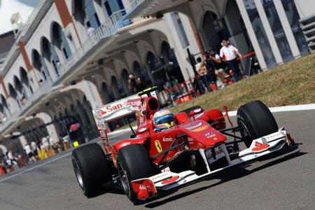 GP de Turquía 2010: Fernando Alonso no pasa a la Q3, saldrá duodécimo