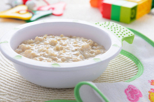 Este es el azúcar que contienen las papillas de cereales infantiles: analizamos las principales marcas
