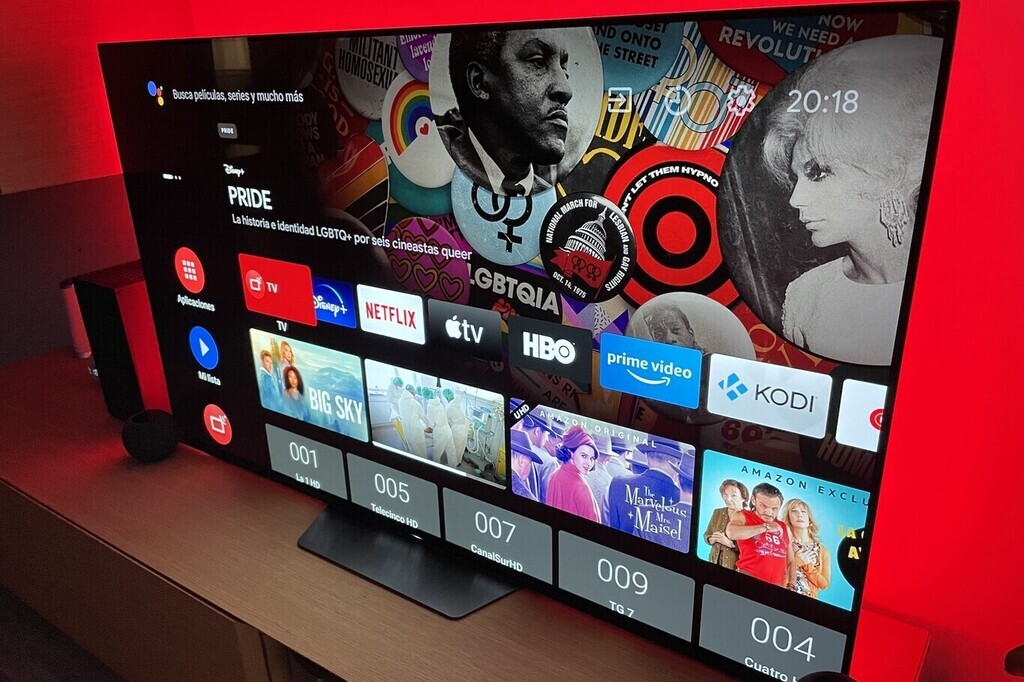 Google ya prueba un mando a distancia integrado en el móvil con la última versión de la app Google TV y Google Play Películas